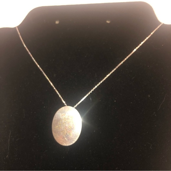 REED & Barton Damascene Oval Pendant on 925 Chain 18” & 1” - Picture 4 of 10